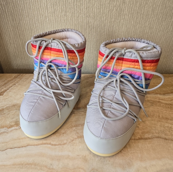 Moon Boot Low Icon Rainbow Snow Boots Moon Boots Low Rainbow Boot Gray - Picture 15 of 16